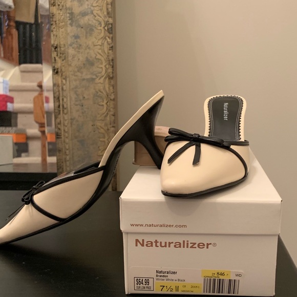 Naturalizer Shoes - Brand New Naturalizer Mules